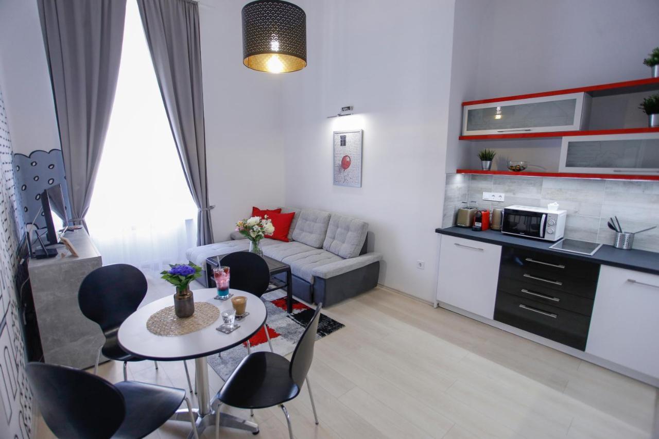 Urania Apartmanhaz エゲル エクステリア 写真