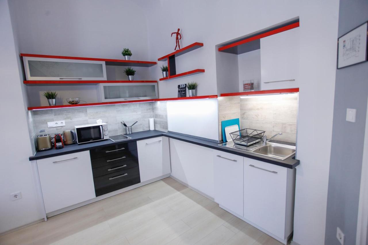 Urania Apartmanhaz エゲル エクステリア 写真