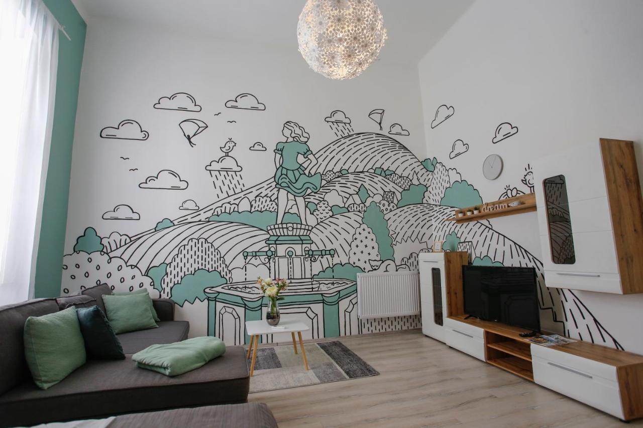 Urania Apartmanhaz エゲル エクステリア 写真